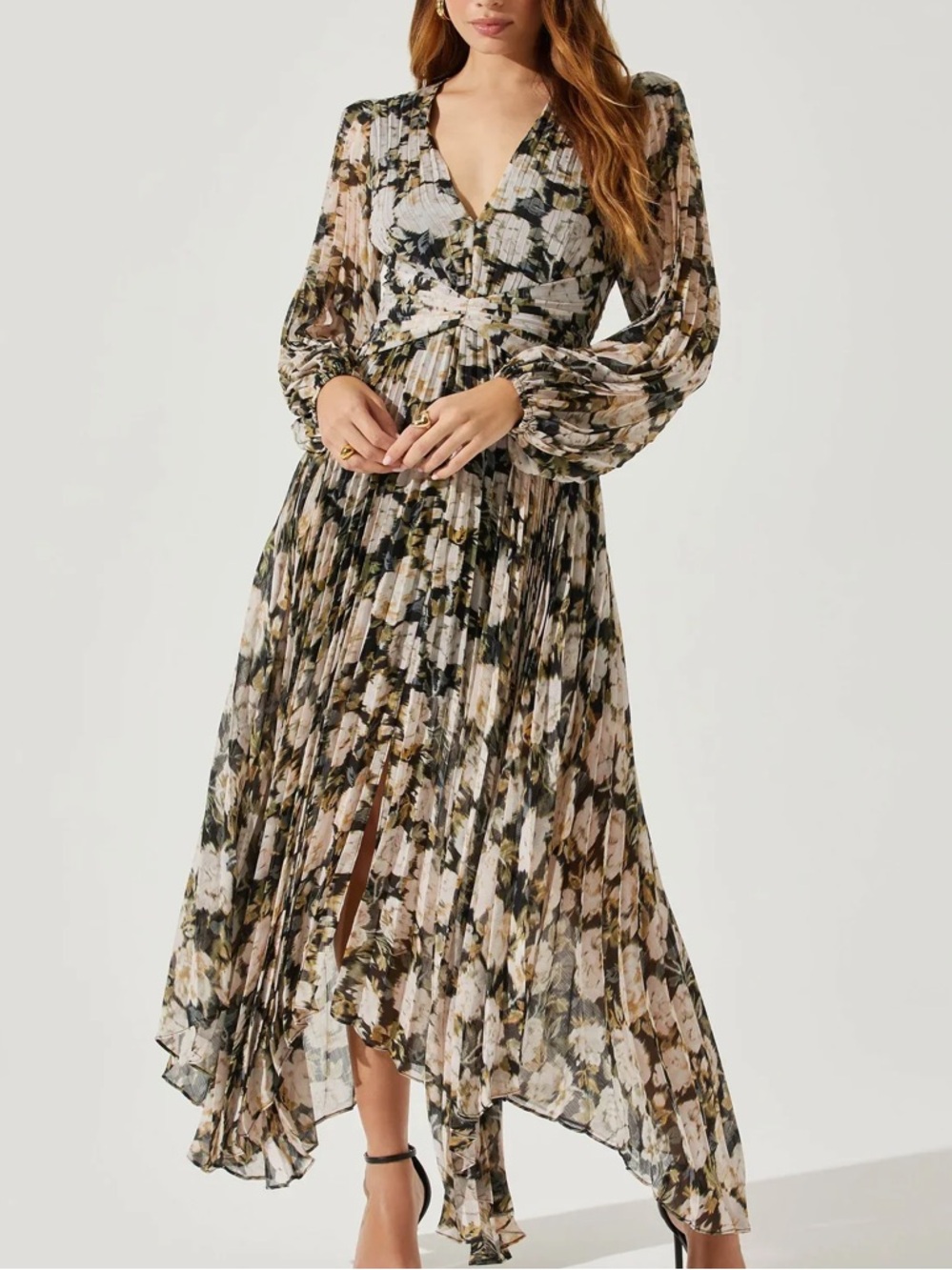 ASTR The Label Ayana Floral Maxi Dress Size M